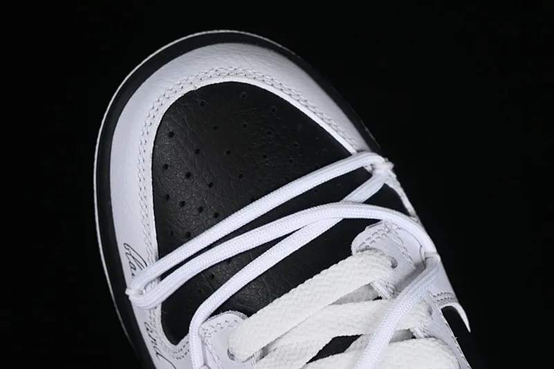 All categories Nk SB Dunk series Nk SB Dunk Low low-top sneakers Nk Dunk Low "Reverse Panda" Speed ​​racing black and white panda graffiti contrasting color SB strap low-top casual sneakers FD9064-011